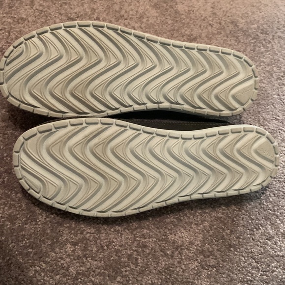 Crocs comfort shoes. Size 11 - Picture 3 of 4